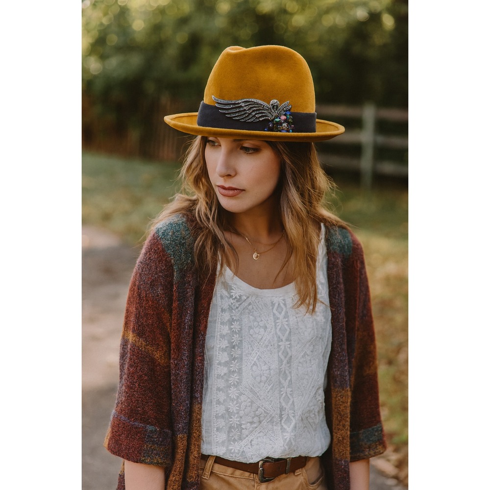 Fedora Felt Hat Royal Coachman by Dobbs Vintage   brown  Canada made